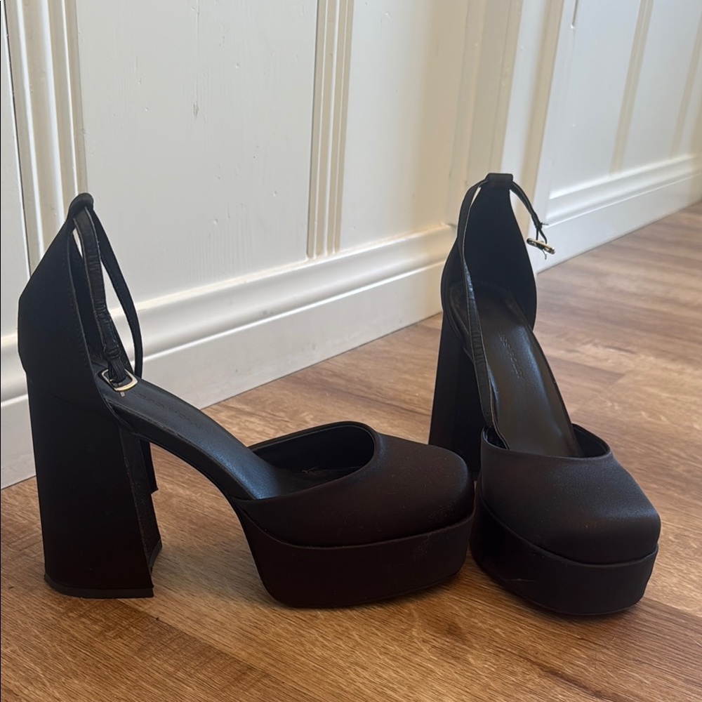 Elegant Black Platform Heels